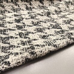 Bouclé in Schwarz und Natur - Baumwoll-Polyester-Mischung - ideal für Kostüme und Blazer (350 g/m²) 1 kg / 19,90 €